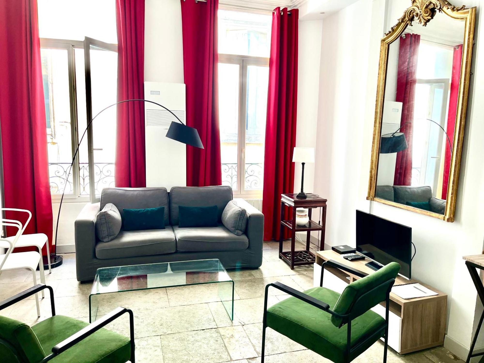 Appartement La Canourgue, De Charme Parking Gratuit *